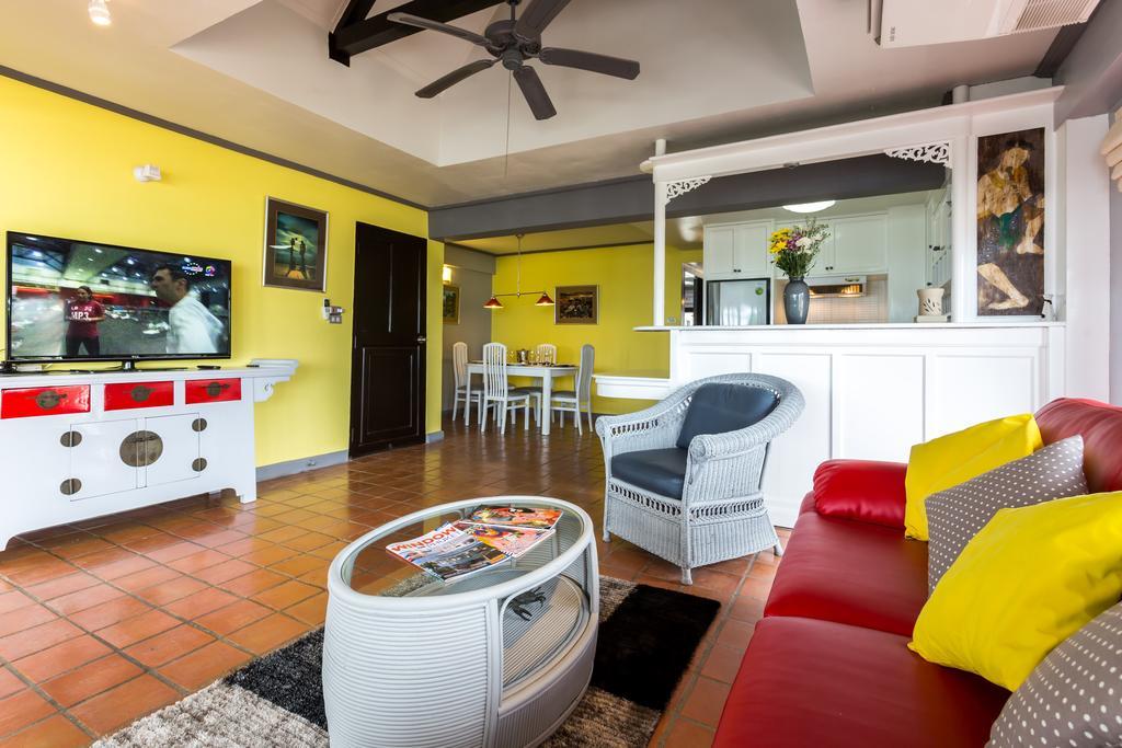 Kalim Bay Apartment *