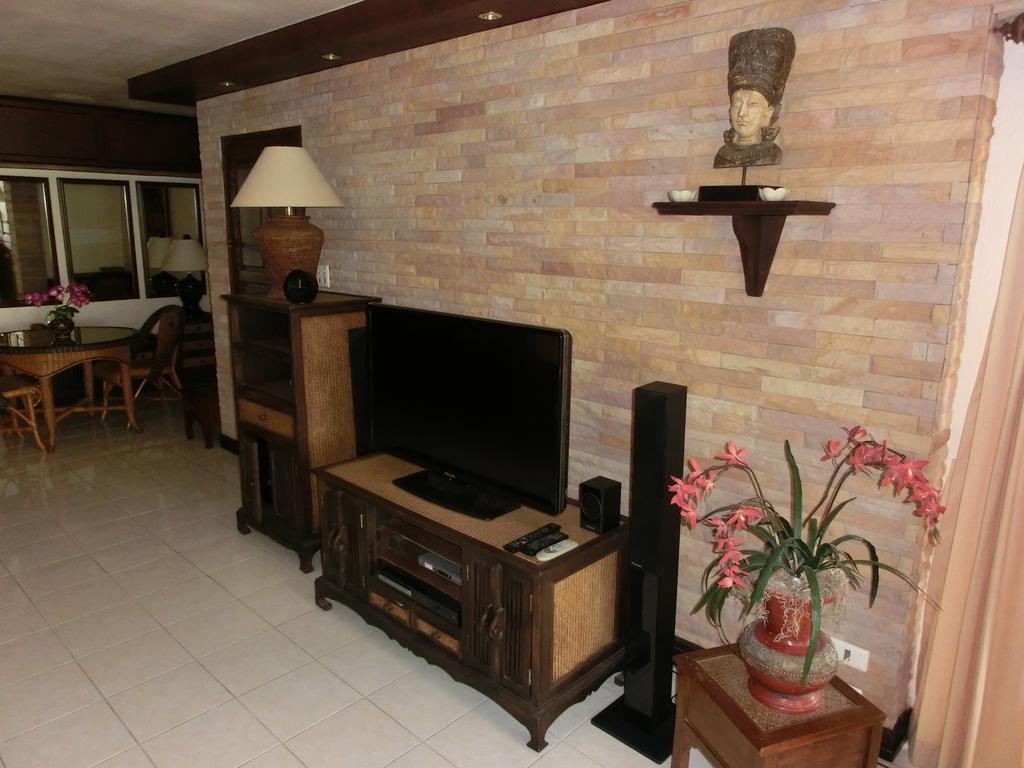Kalim Bay Apartment *